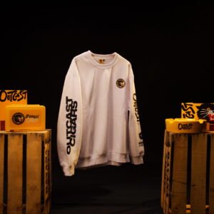 OUTCAST SIGNATURE CREWNECK – WHITE