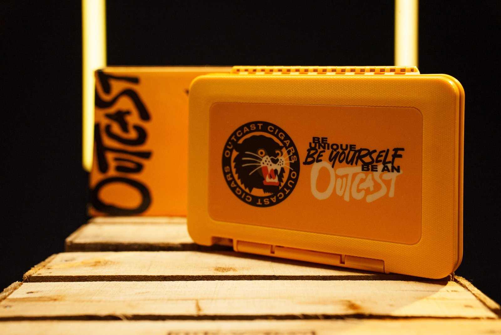 OUTCAST SIGNATURE CIGAR CASE – COLLECTOR EDITION