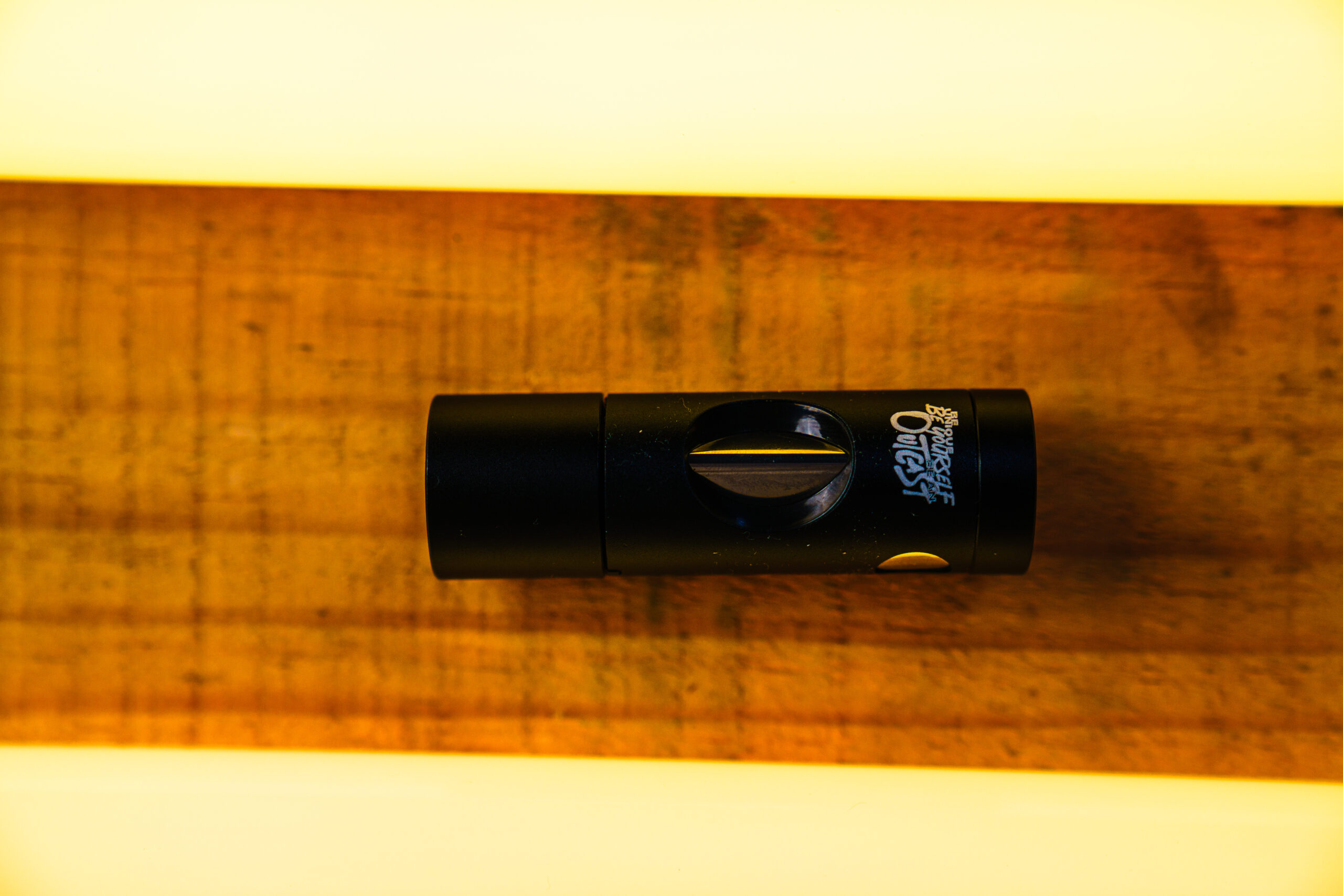 OUTCAST SIGNATURE CIGAR CUTTER & PUNCH – BLACK EDITION - Image 2