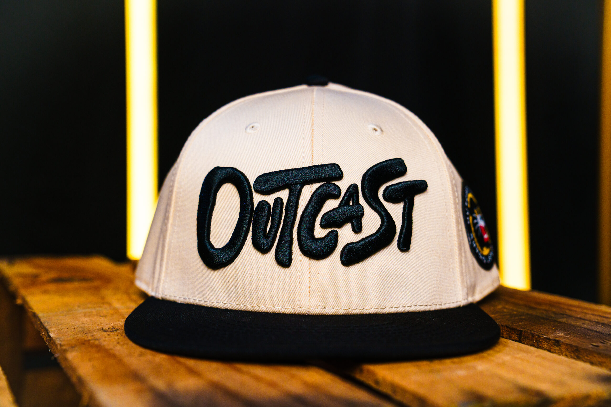 Outcast Signature Snapback – Cream & Black Edition